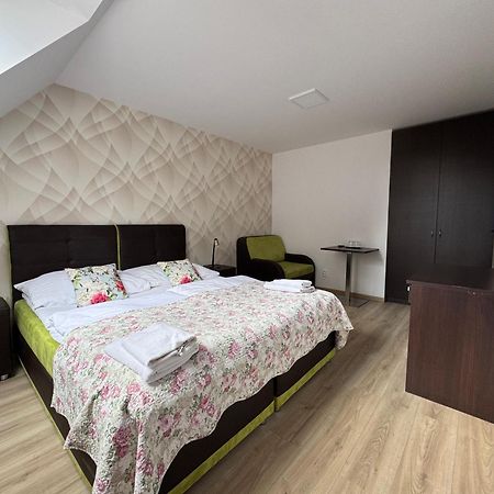 Penzion Panda 2 Turčianske Teplice Exterior foto
